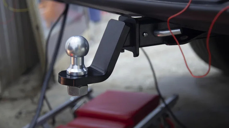 Ever Noticed Tennis Balls On Top Of Trailer Ball Hitches? Here's Why People Use Them