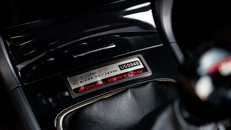 Mitsubishi’s Last Lancer Evolution Just Surfaced With Only 722 Miles