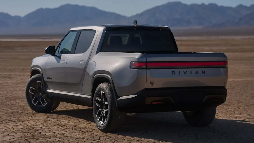 Rivian Updates R1S and R1T With More Comfort, Tech, and Rubber