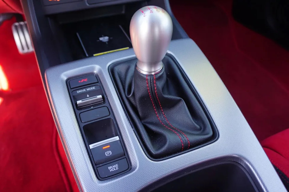 Honda Will Keep Building Manual Cars Even Though Demand Is Dying, Executive Says