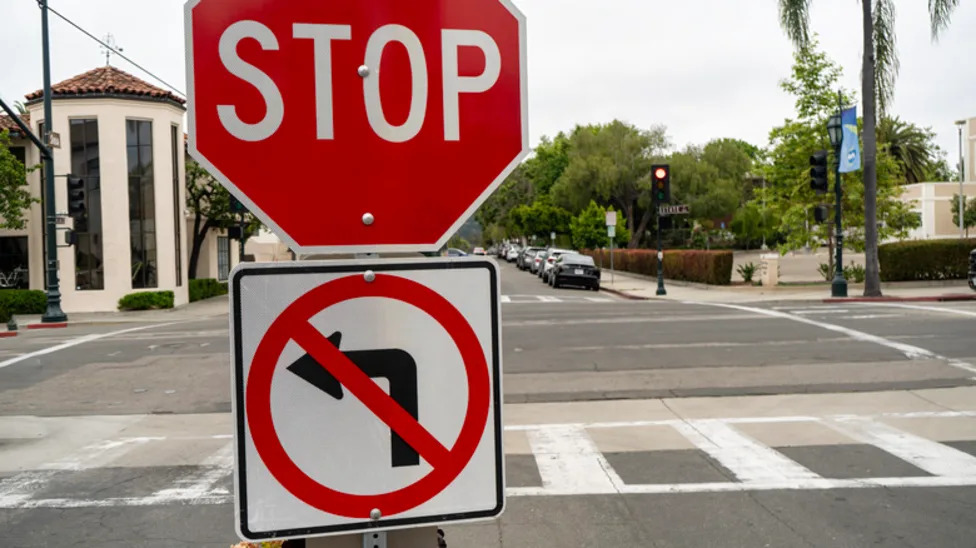 One Of The Best Driving Safety Tips May Be To Avoid Turning Left - Here's Why