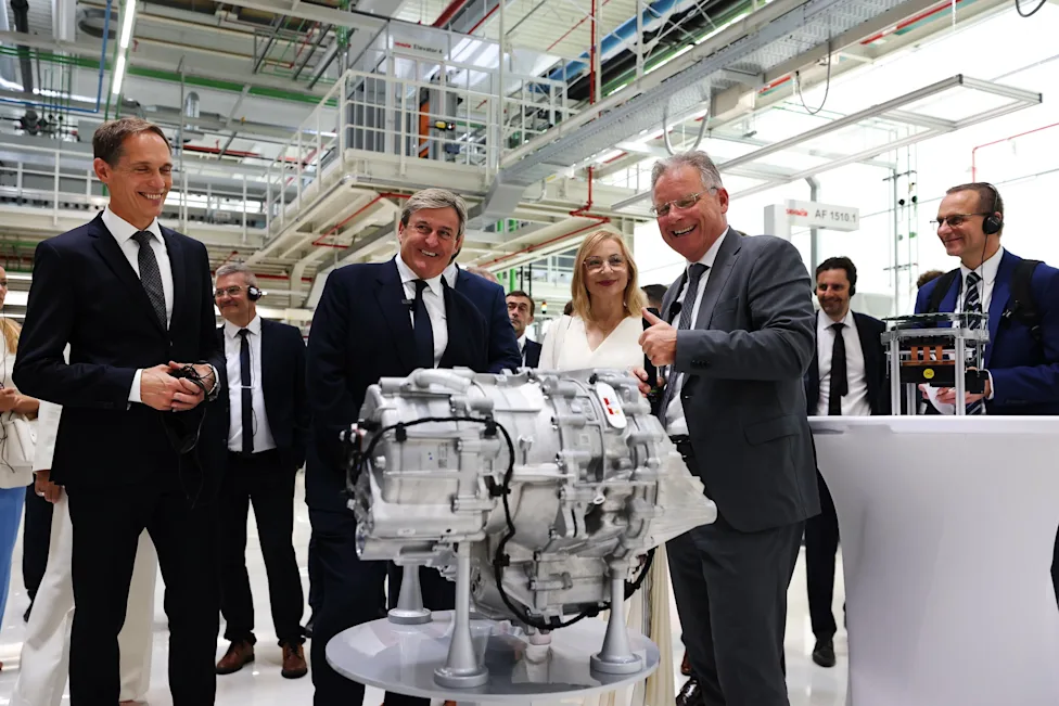 Audi Hungary starts series production of MEBeco electric drive