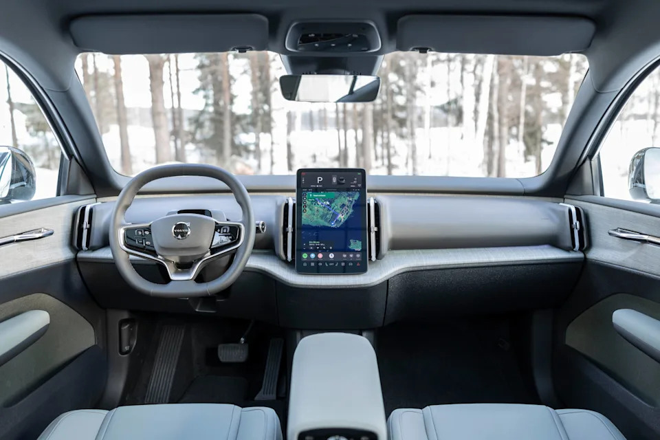 2025 Volvo EX30