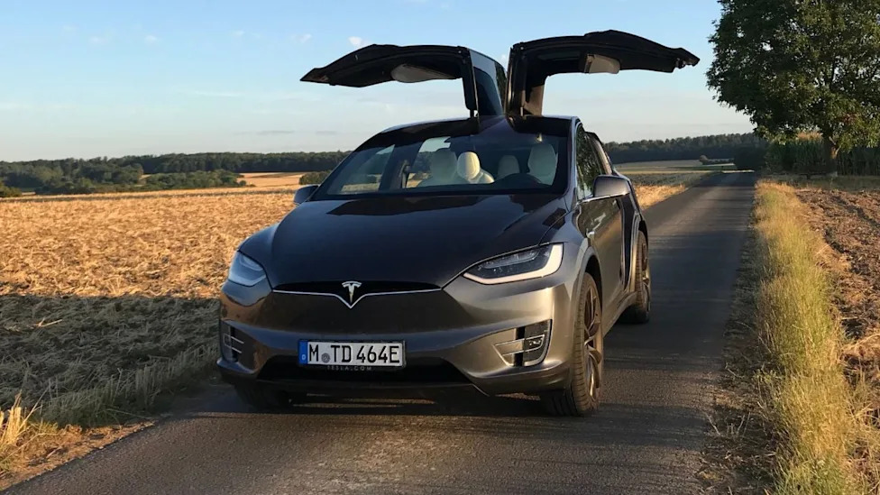 Older Tesla Model S And Model X Are About To Get Smarter
