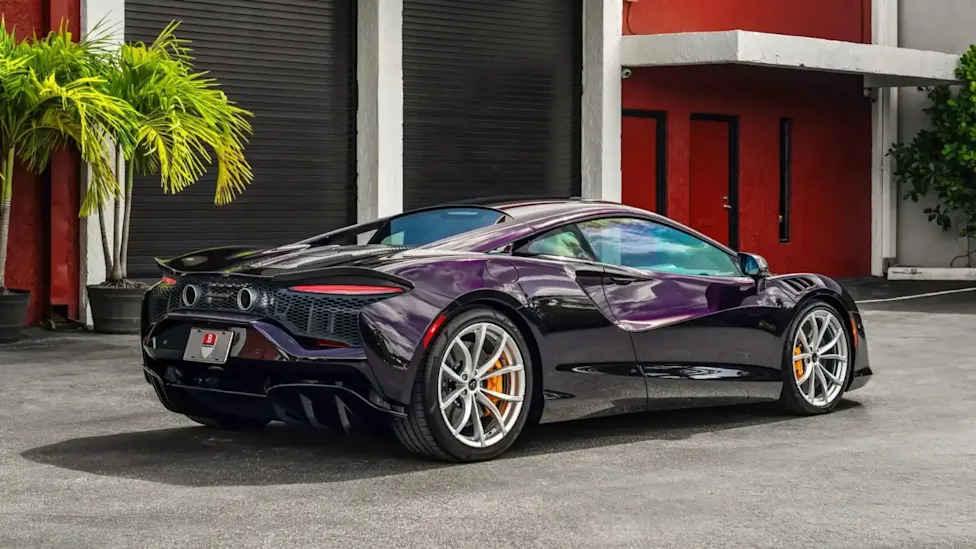 McLaren Artura Lost Over $100,000 In Just One Year And 1,300 Miles