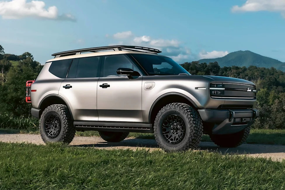 Scout Traveler Concepts Channel Range Rover Luxury and Defender Grit