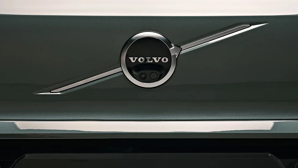 2028 Volvo EX50