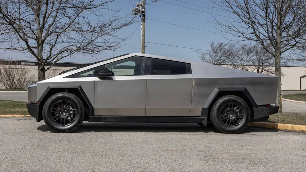 Tesla, Cybertruck, Tesla Cybertruck owner reports repeated charging hardware failures under 30,000 miles
