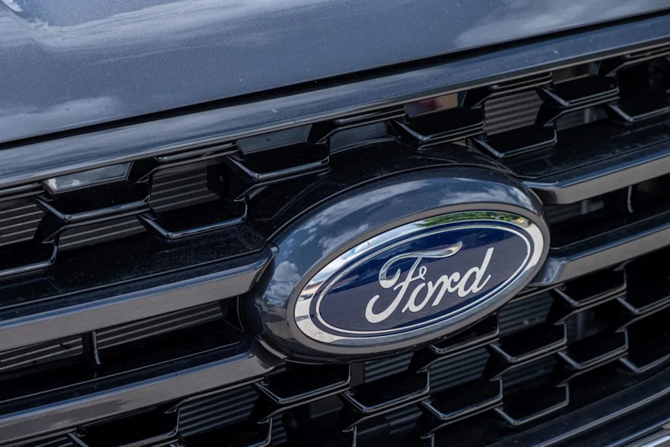 Ford, Progress?: Video Shows How Long It Takes For a New Ford To Turn On The AC, Compared To Older Car