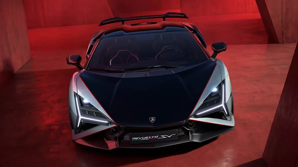 The Lamborghini Revuelto SV’s Biggest Development Challenge Was Fighting the Heat