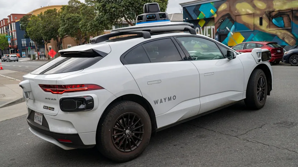 Robotaxi, Waymo Ojai robotaxi opens to public riders for free