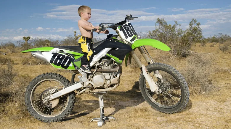 How Fast Are 250cc Dirt Bikes And Are They Good For Rookie Riders?