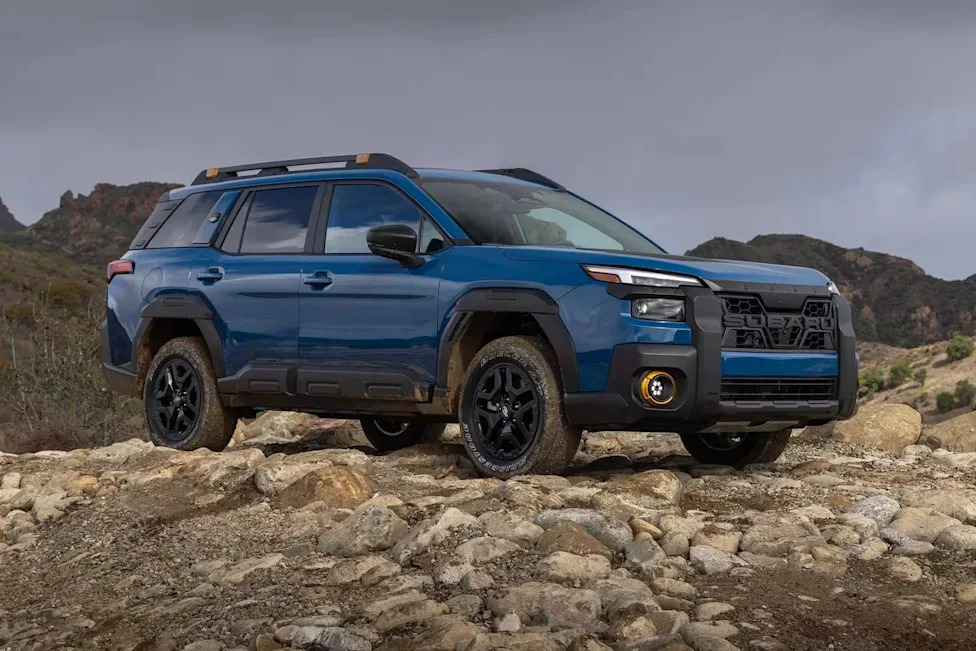 Couple Slam the Dumbest Feature They've Seen on a Subaru Outback