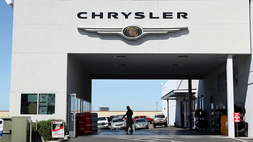 Chrysler recalls nearly 75K SUVs over parts that could detach while driving