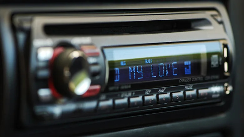 The DIN Standard For Car Stereos May Be Obsolete, But It Was Better And I Can Prove It
