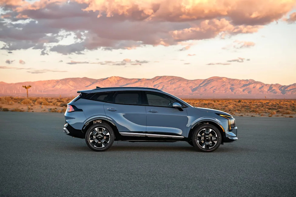 2027 Kia Niro Price Hike Makes The Sportage Hybrid A Better Buy