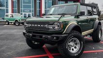 autos, cars, ford, ford bronco, 2021 ford bronco with retro graphics shows what's old is new again