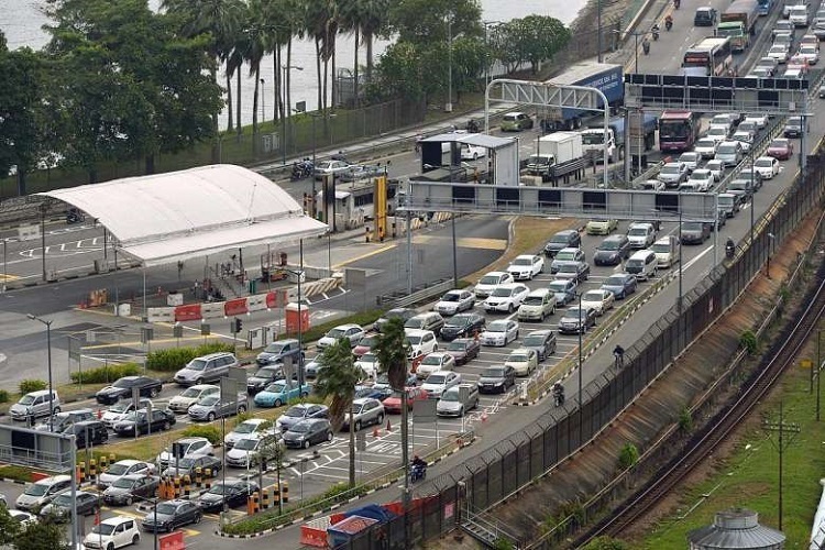 advice, autos, cars, 4 ways to avoid the traffic jam to jb during the school holidays