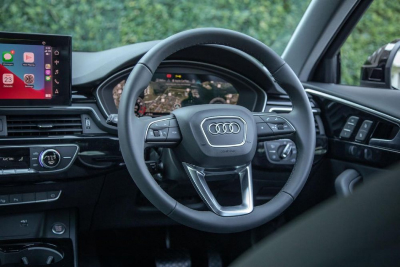 2022 audi a4 s line interior