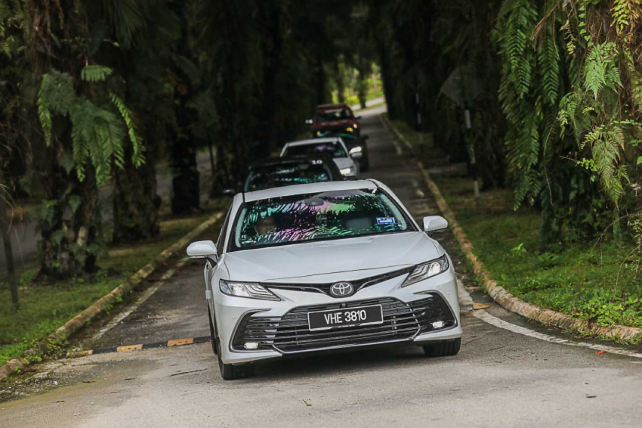 Toyota camry facelift malaysia