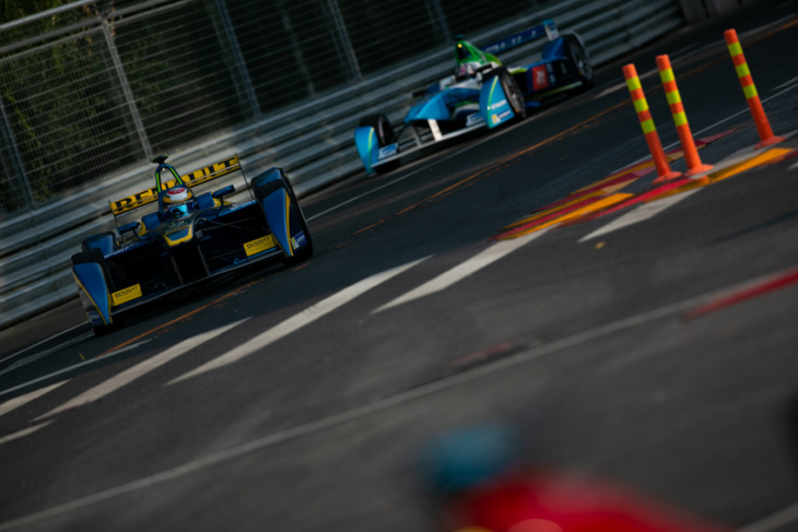 buemi to end unbroken e.dams formula e stay and join envision