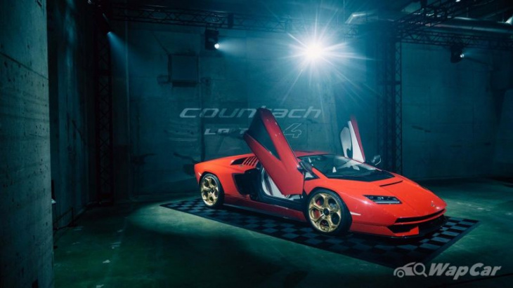 only 112 units, lamborghini countach lpi 800-4 hybrid unveiled in japan to pay homage to original