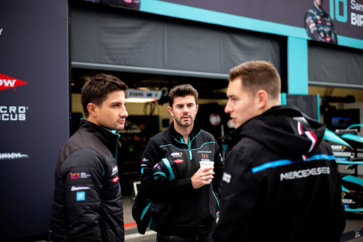 two more drivers enter frame for 2023 nissan formula e seat