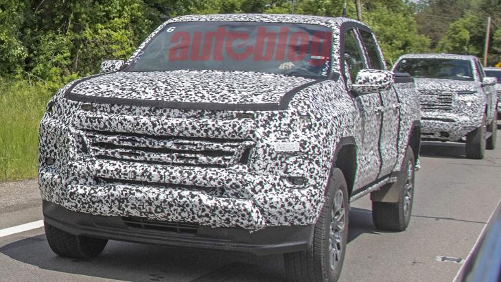 next-generation gmc canyon, chevy colorado spied together
