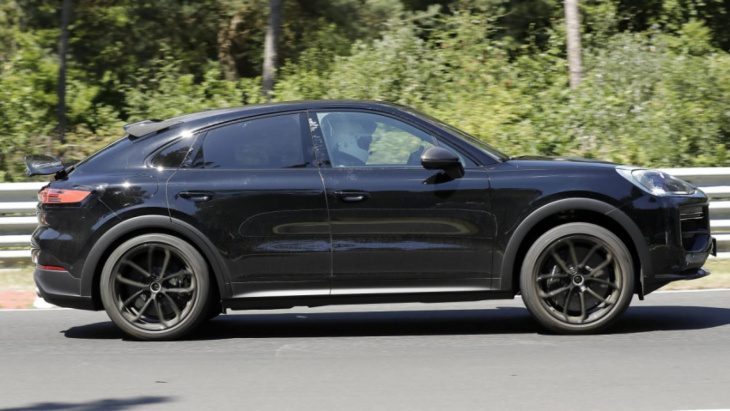 android, facelifted porsche cayenne spied in sporty turbo gt guise