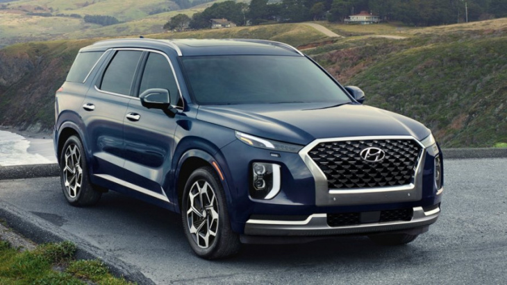 1 package makes the 2022 hyundai palisade a luxury bargain