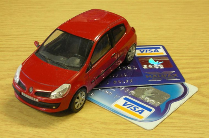 should i buy a car with a credit card?