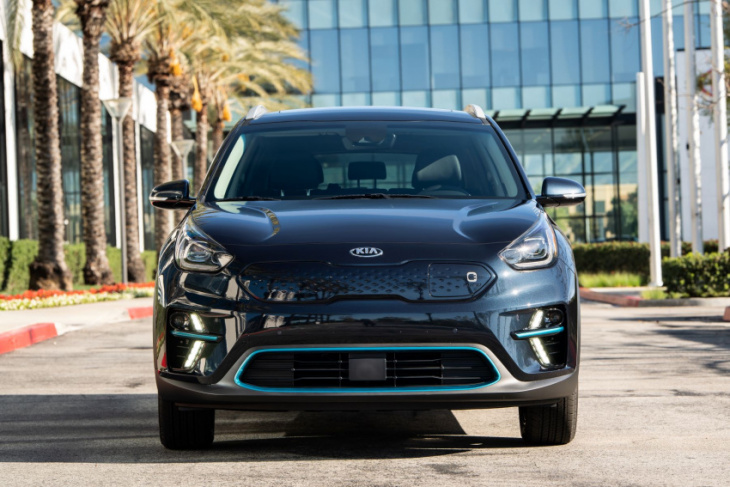 the 2019 kia niro electric makes consumer reports’ shortlist of the best 3-year-old evs
