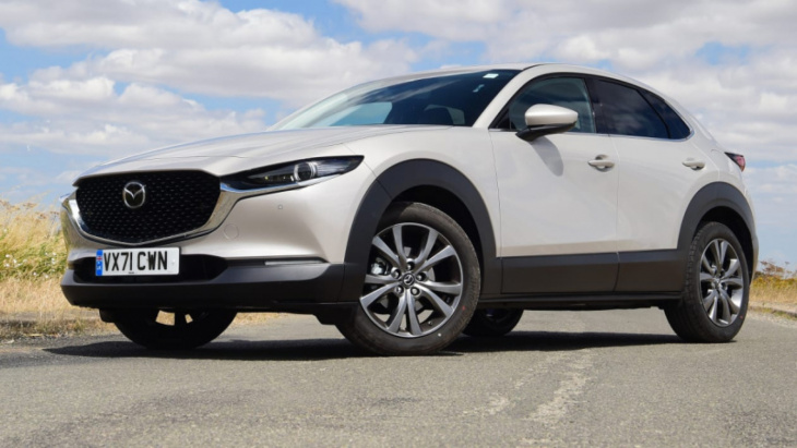android, volkswagen t-roc vs mazda cx-30: 2022 twin test review