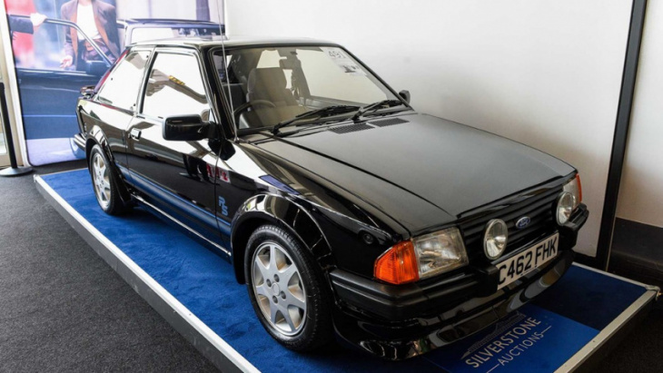 lady diana's mint 1985 ford escort rs turbo sells at auction for £725,000