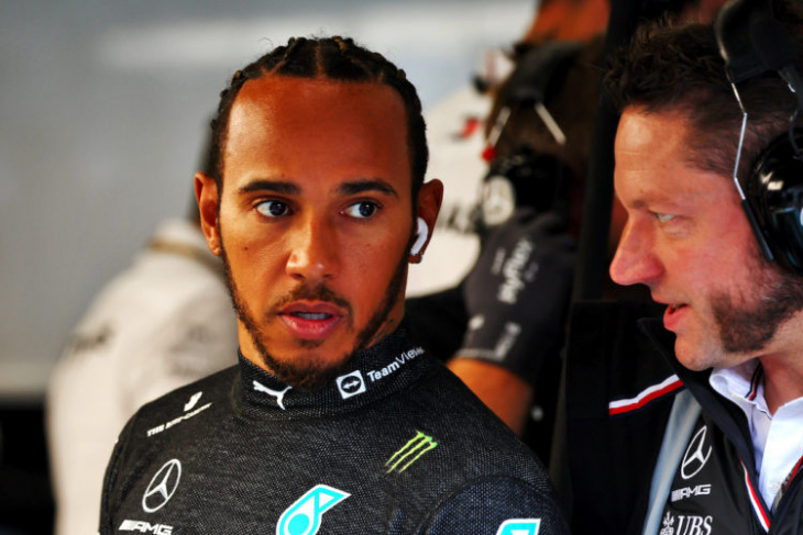 hamilton warned after refusing to visit f1 medical centre
