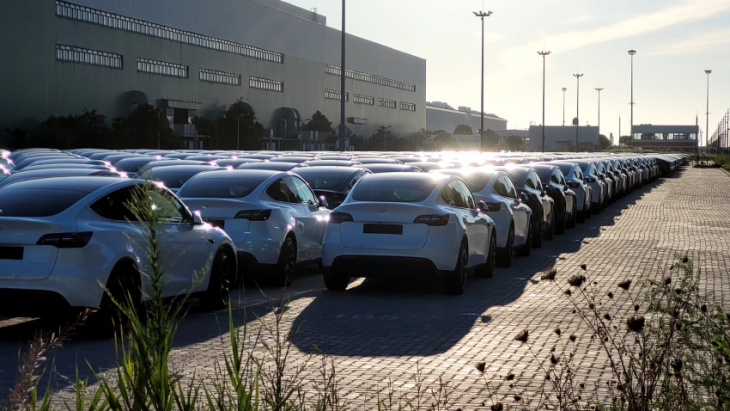 tesla giga shanghai caps off exports as production shifts to domestic market