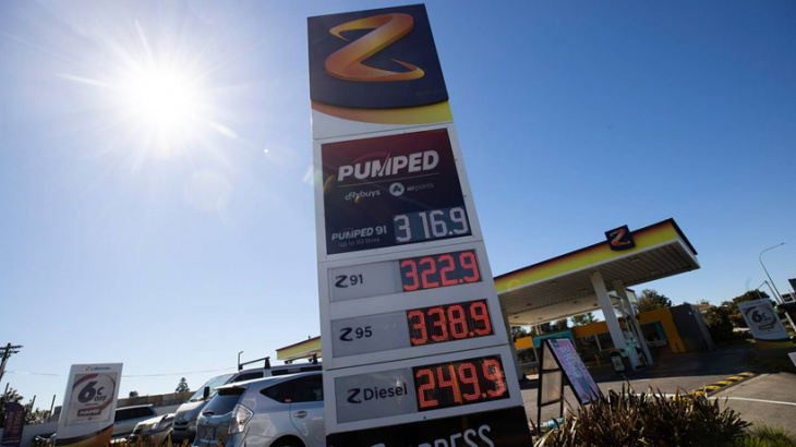 ampol selling share of 51 z energy stations to new real estate business in $132m deal
