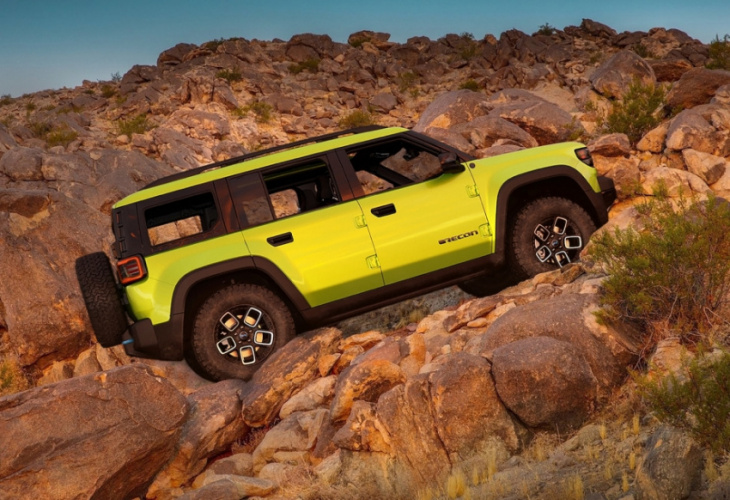 is the jeep recon replacing the wrangler?