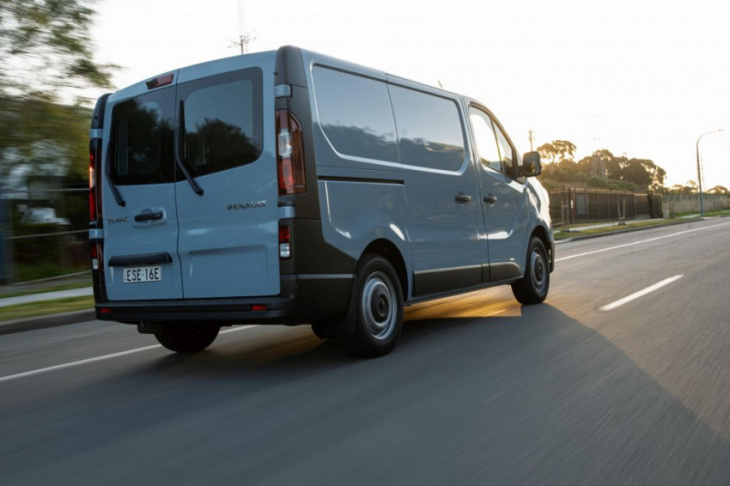 android, 2023 renault trafic review