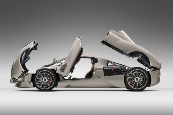 this is the new pagani utopia, the huayra's v12-engined successor