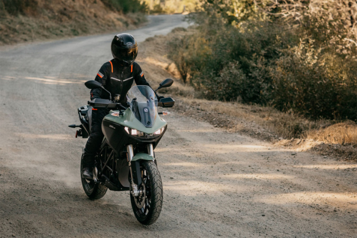 zero motorcycles debuts its all-new electric adventure bike, the dsr/x — and we test-rode it