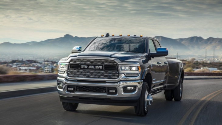 how is ram upgrading the tech in their 2023 heavy-duty truck lineup?