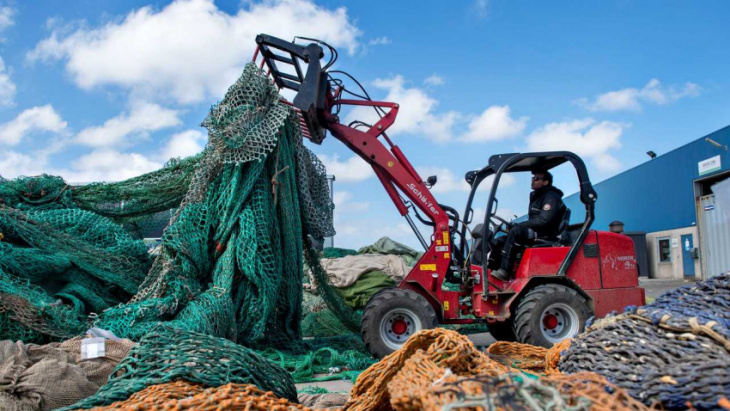 bmw to use recycled fishing nets in its neue klasse cars from 2025