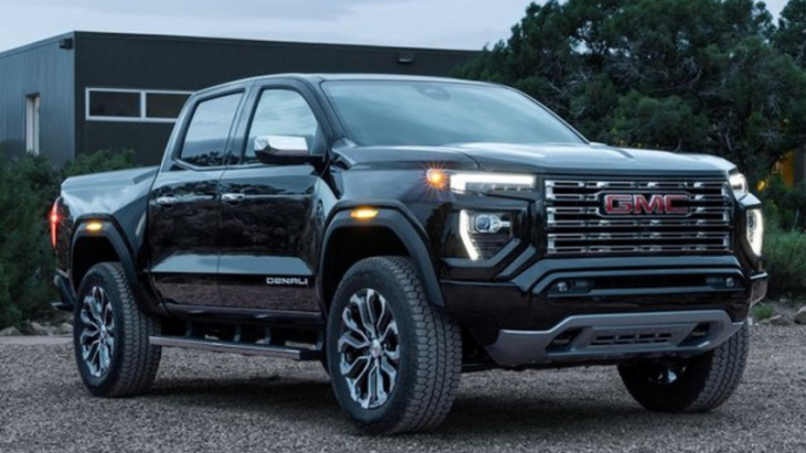 does the 2022 chevy colorado have a luxury high country trim?