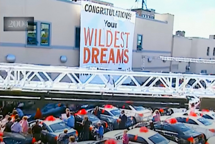 oprah winfrey gave audience 300 new cars on this date in 2004