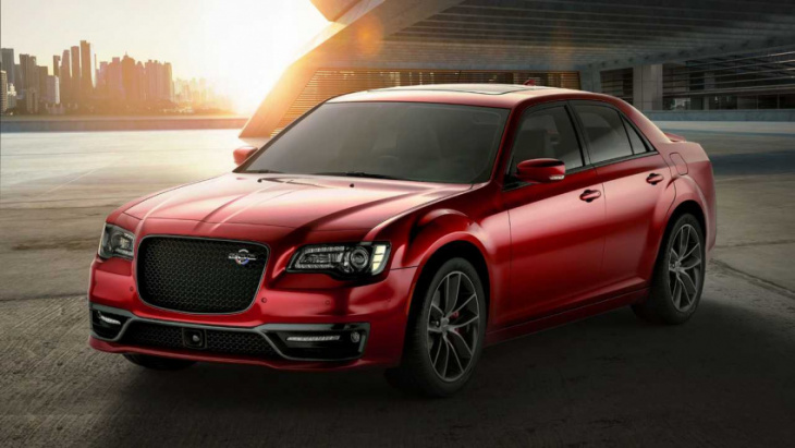 2023 chrysler 300c debuts with 485-hp v8 for sedan's final year