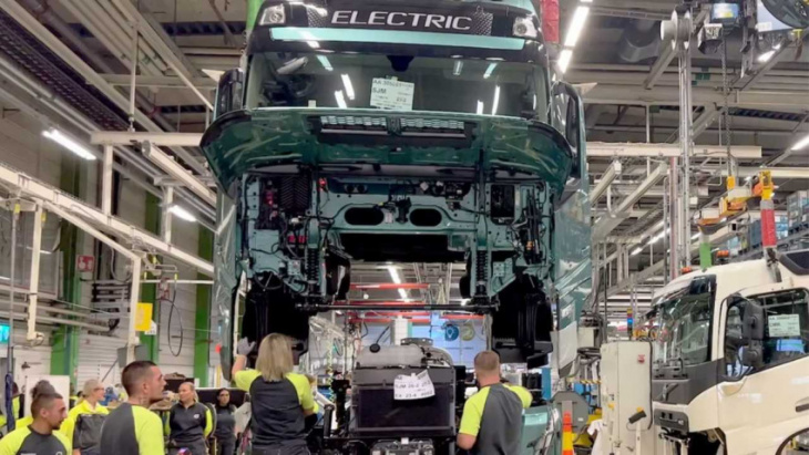 volvo trucks starts series production of heavy electric trucks
