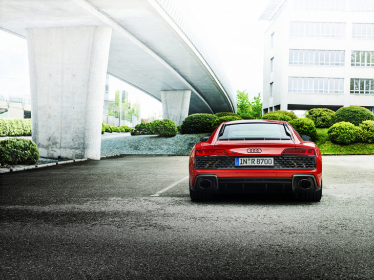 the audi r8 swansong. more power before the v10 goes forever silent