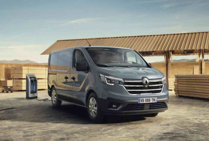 renault unveils all-new trafic van e-tech electric