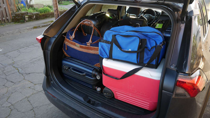 kia sportage luggage test: how much cargo space?